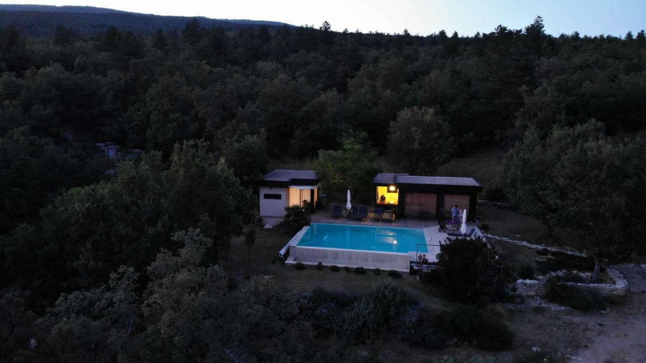 Le Jas Du Boeuf Hotel Cruis Екстериор снимка